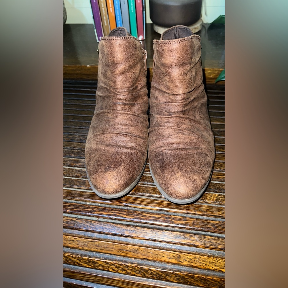 BareTraps Distressed Brown Ankle‎ Booties